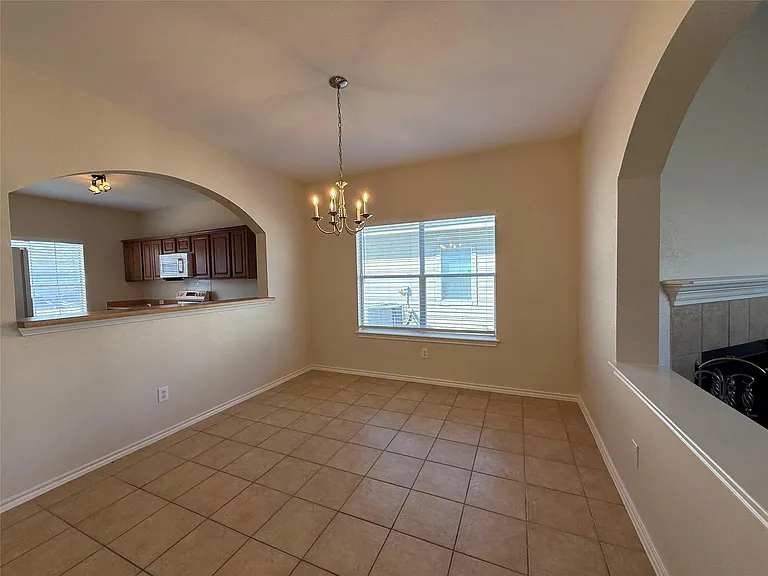 11606 Hereford St — Photo 8