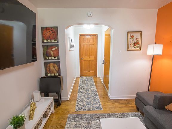 4th image of 3311 W Bryn Mawr Ave #2