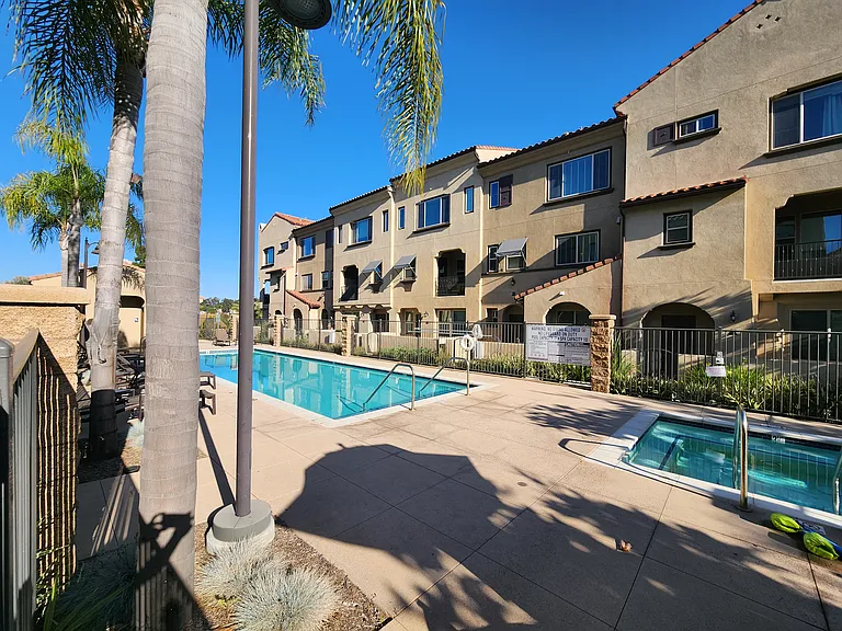 1569 Castillo Way #12 — Photo 2