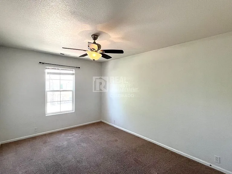 2158 Creekridge Point — Photo 11