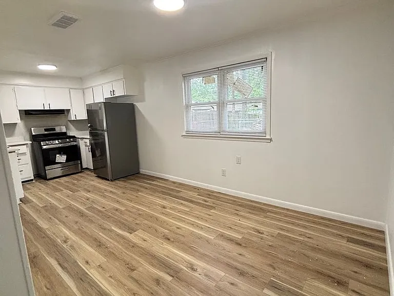 3406 Arapaho Trl — Photo 7