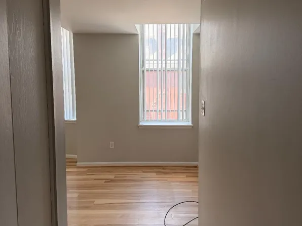 2028 Mount Royal Ter, Baltimore, MD
