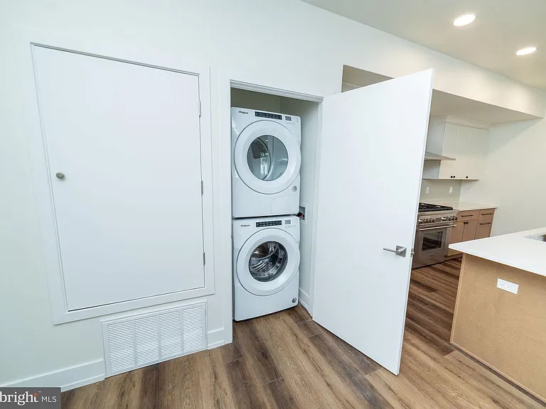 19 Lincoln Ct #103 — Photo 15