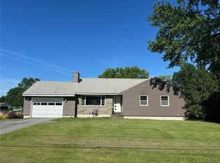 403 High St, Canastota, NY 13032