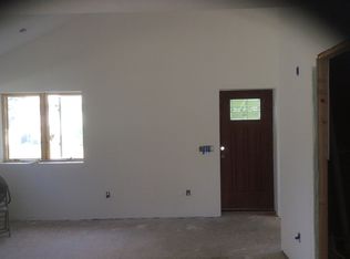 113 N Arizona Rd, West Babylon, NY 11704