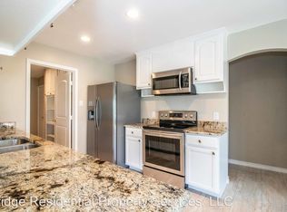 1429 Timberline Dr, Benbrook, TX 76126