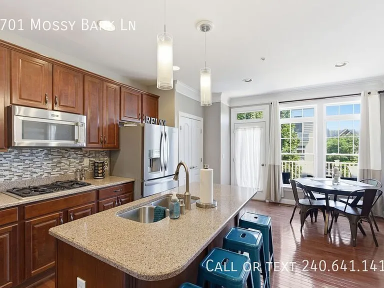 9701 Mossy Bark Ln — Photo 11