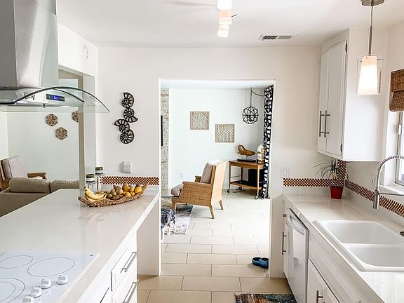 3rd image of 5844 Ferber St