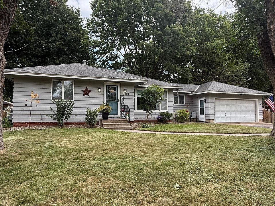 1st image of 709 7th St