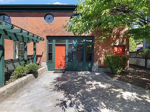 2nd image of 300 Benefit St