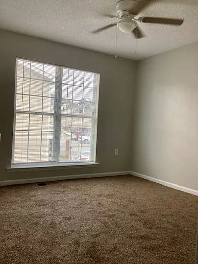 1314 Hasting Dr — Photo 8
