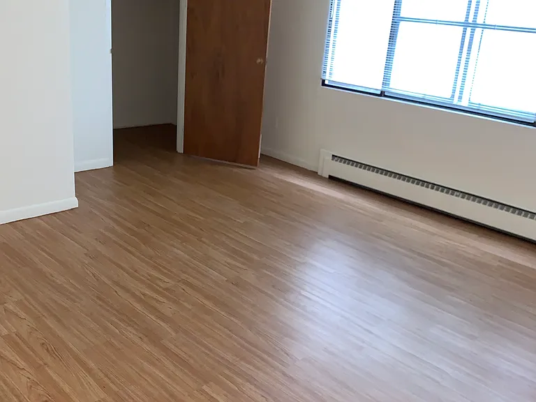 415 Wisconsin Ave — Photo 16