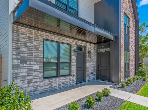 200 Live Oak St E, College Station, TX 77840