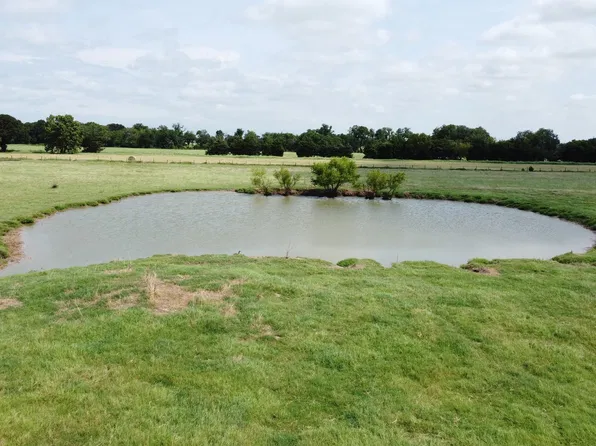 11742 Dane Rd, Pilot Point, TX 76258