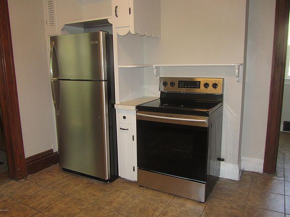 5th image of 81 Woolnough Ave