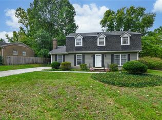 1907 Dickens Dr, Greensboro, NC 27410