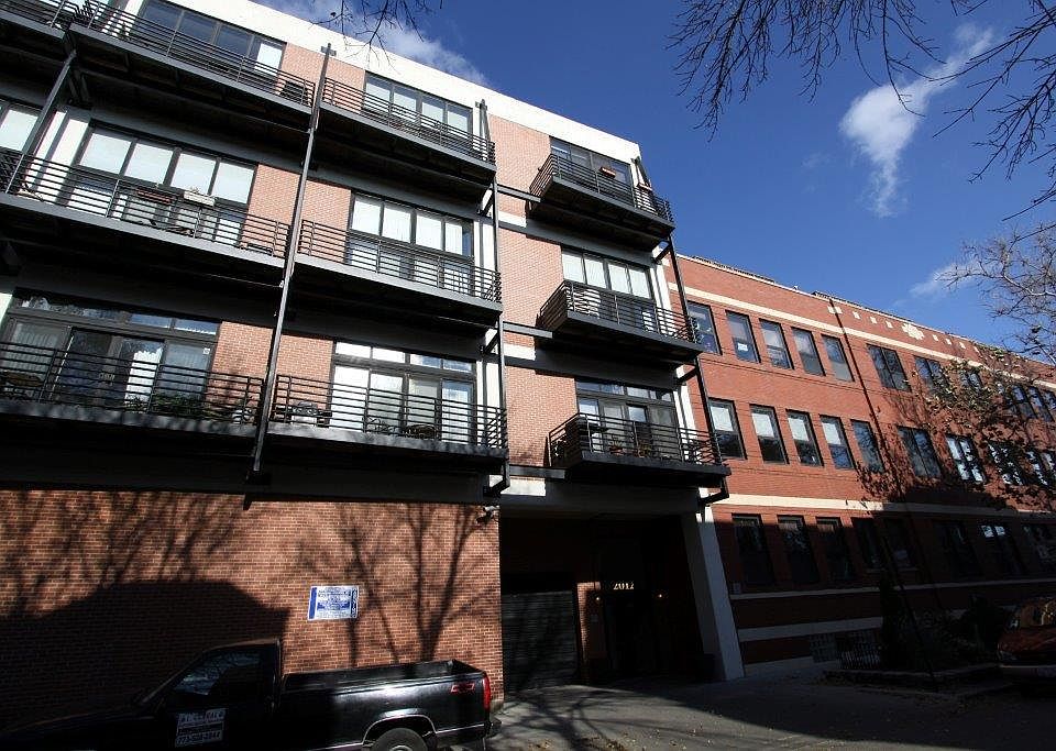 1st image of 2522 N Halsted St APT 205