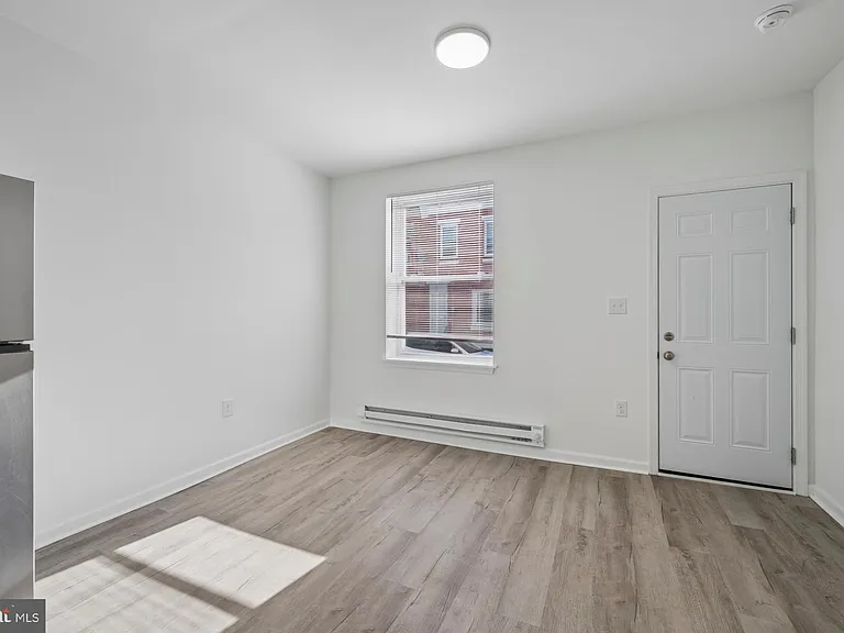 2964 N Taylor St — Photo 8