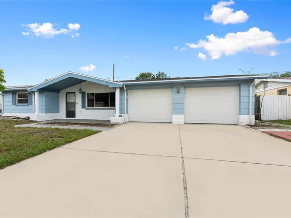 5550 Mosaic Dr, Holiday, FL 34690