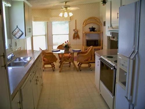 3rd image of 3000 Us Highway 17 92 W Lot 205