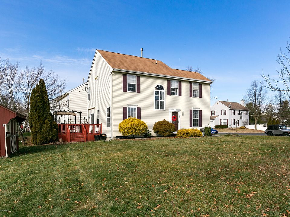1st image of 48 Clydesdale Dr