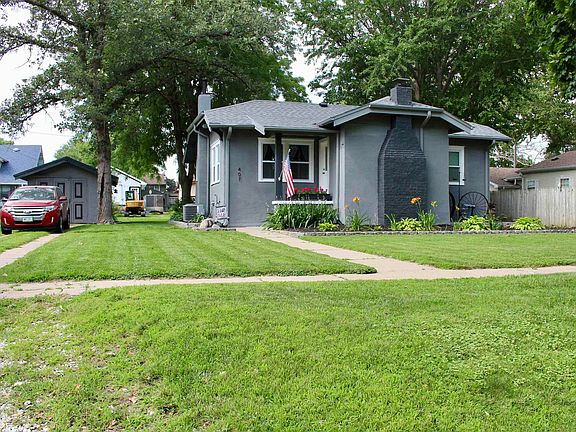 2nd image of 407 6th St