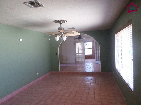 3rd image of 120 Sierra Madre Dr