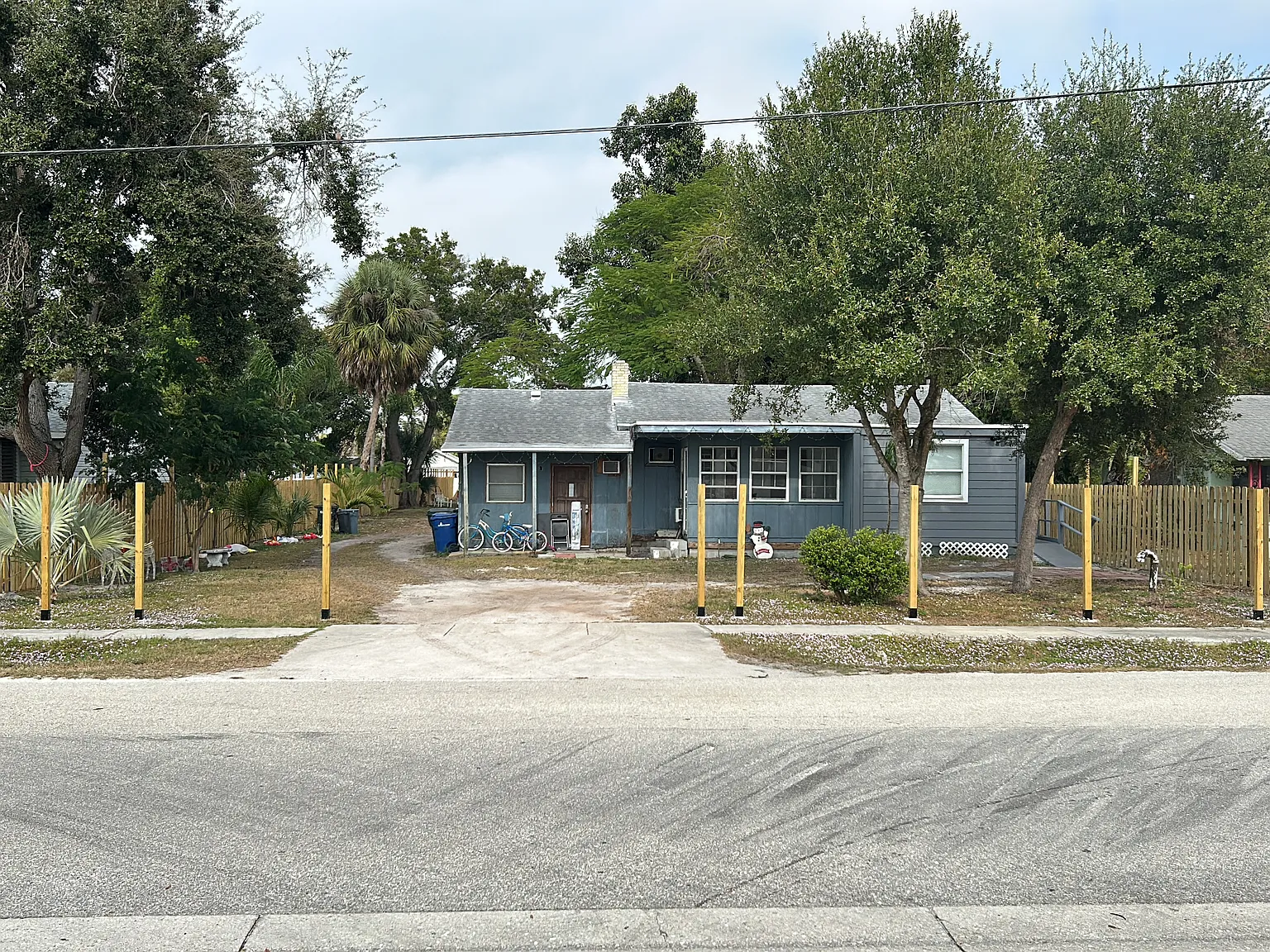2107 Phillippi St — Photo 2