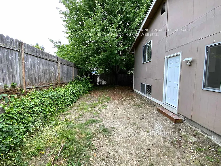 2409 Birch Ave — Photo 18