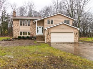 10684 Tibbetts Rd, Willoughby, OH 44094