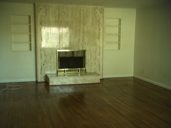 Floor-to-Ceiling Marble 
