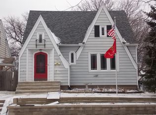 2132 3rd St, Moline, IL 61265