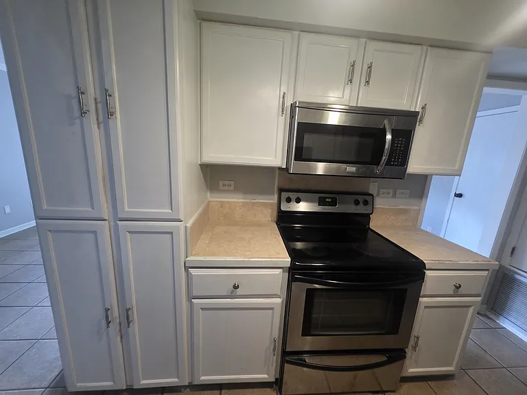 200 Lodge Dr #802 — Photo 6