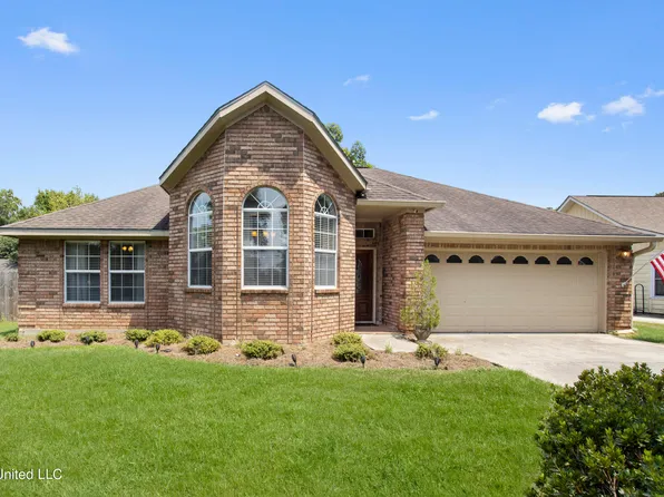 2554 Audubon Pl, Biloxi, MS 39531