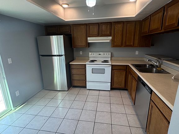 2nd image of 2832 E Waltann Ln Unit 2