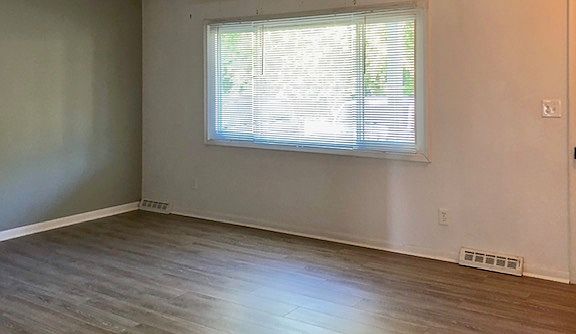 4th image of 3253 Helena Dr