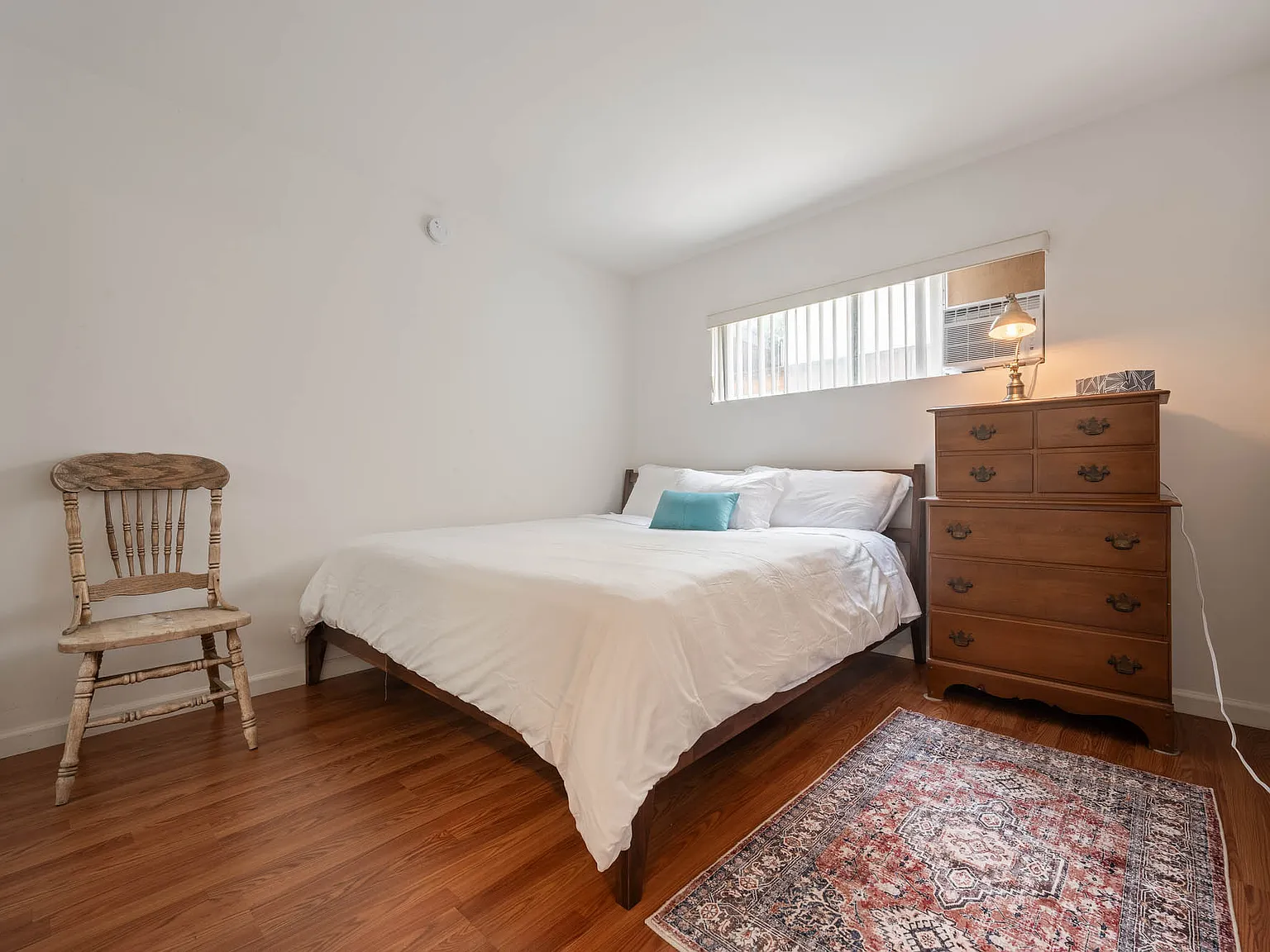 3 bed, 1500 sqft, $5,500 — Photo 4