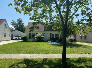 27130 Drakefield Ave, Euclid, OH