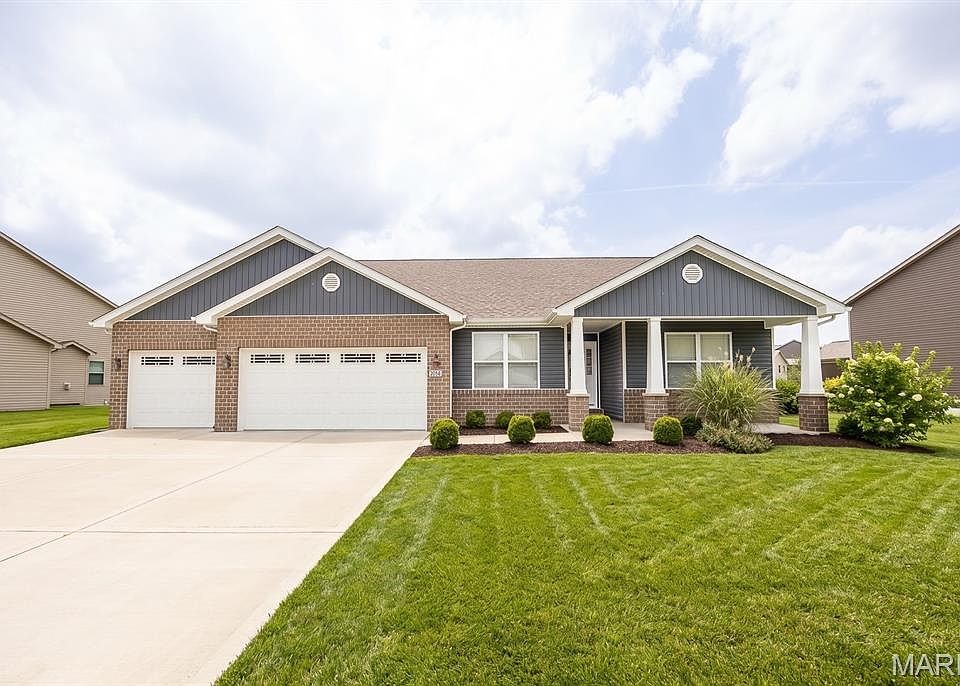 1st image of 2658 London Ln
