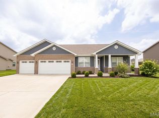 2658 London Ln, Shiloh, IL 62221