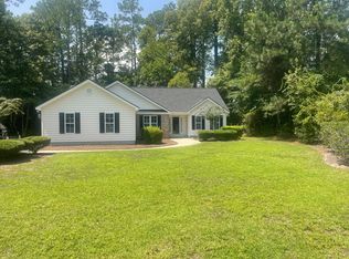 208 Shore Rush Dr, Pawleys Island, SC 29585