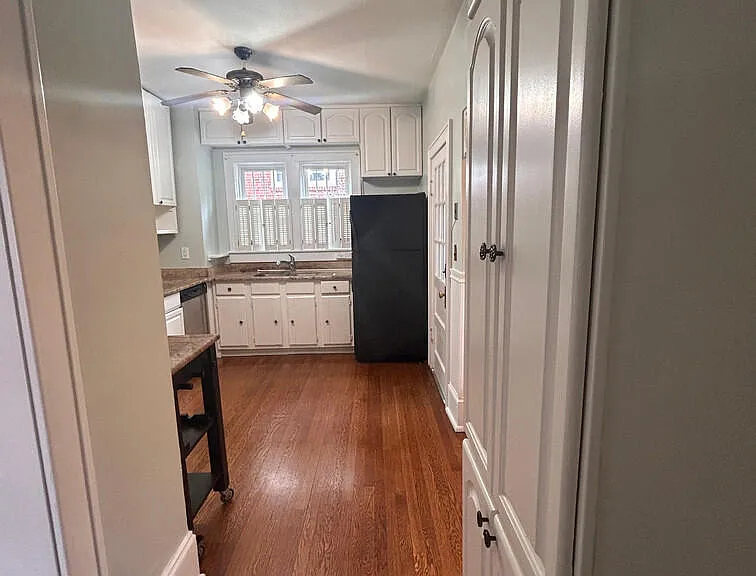 505 Camilla St SE — Photo 9