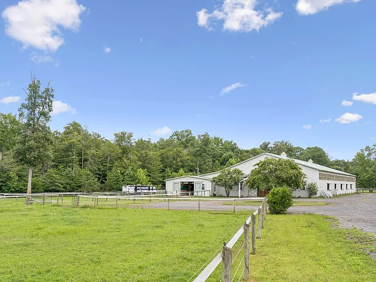 15104 Gardner Rd — Photo 28