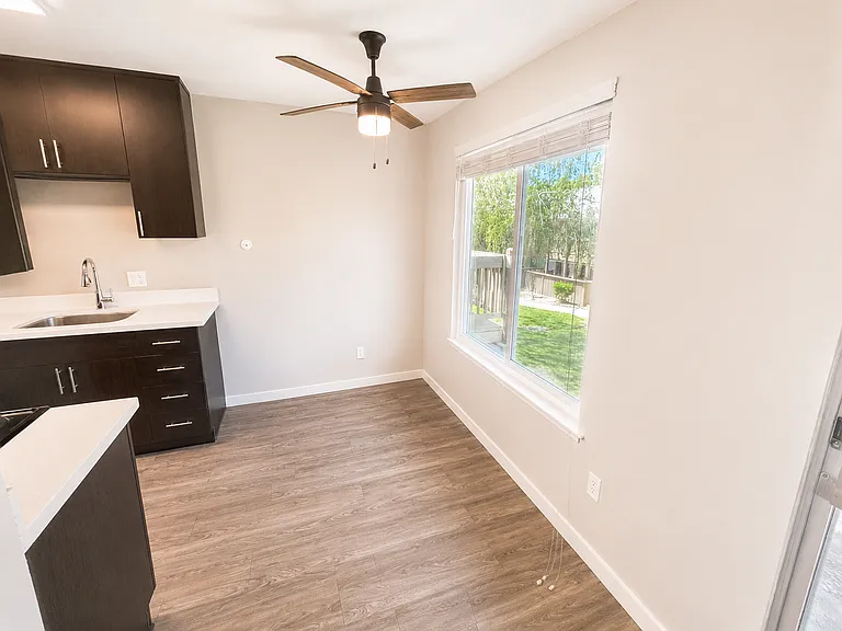 Riverbend Apartments — Photo 40