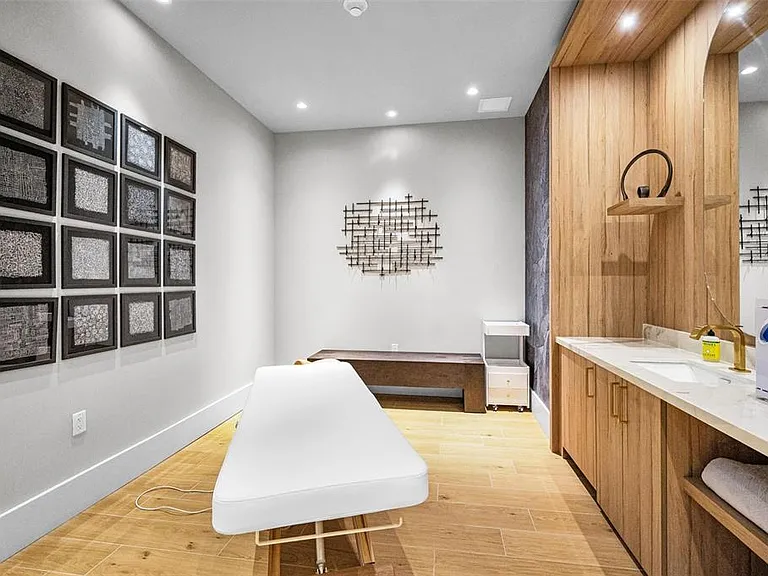 275 1st Ave S #3503 — Photo 40