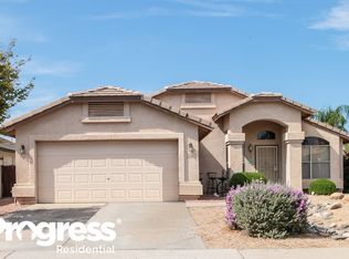 2242 E Smoke Tree Rd, Gilbert, AZ 85296