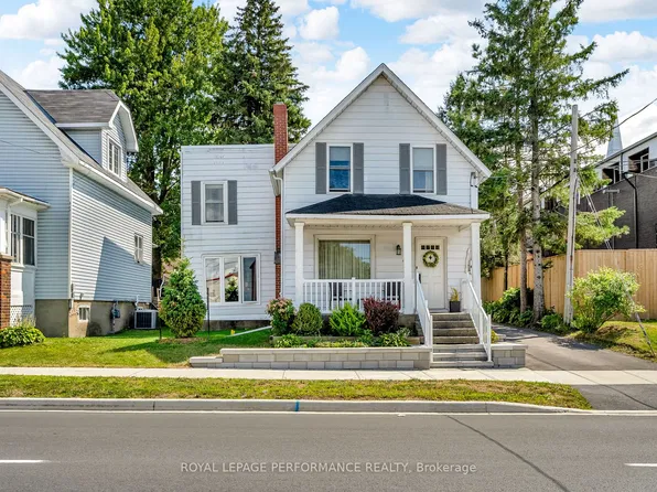 20 5th St W, Cornwall, ON K6J 2T4