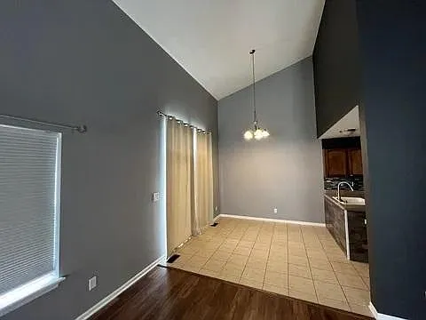 1141 Alexandria Dr — Photo 18