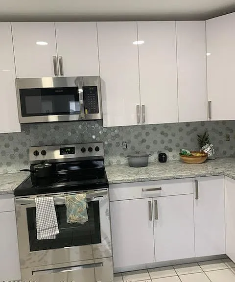16 Cedar Ave — Photo 6
