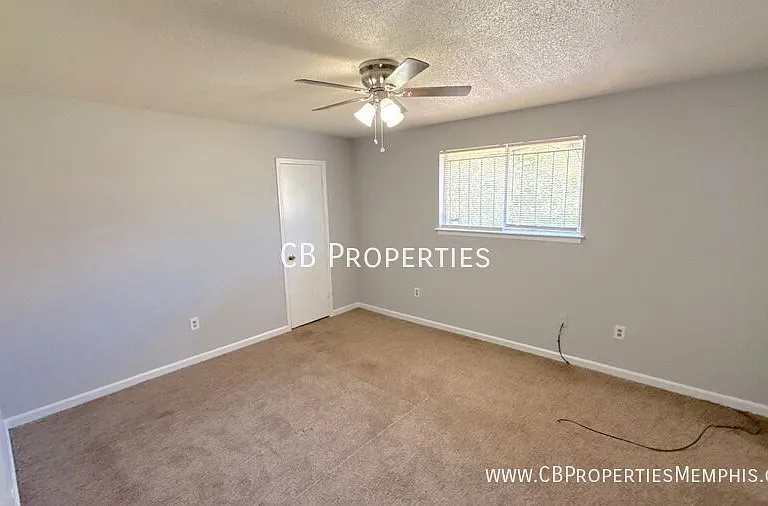 5655 Myers Rd — Photo 3